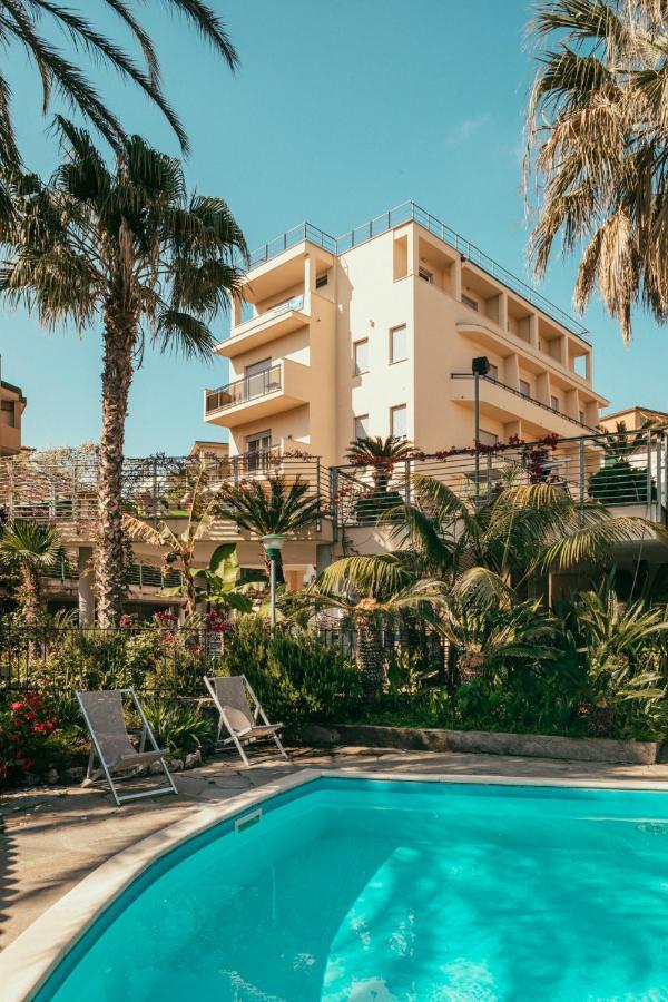 Hotel Residence La Palma Finale Ligure Buitenkant foto