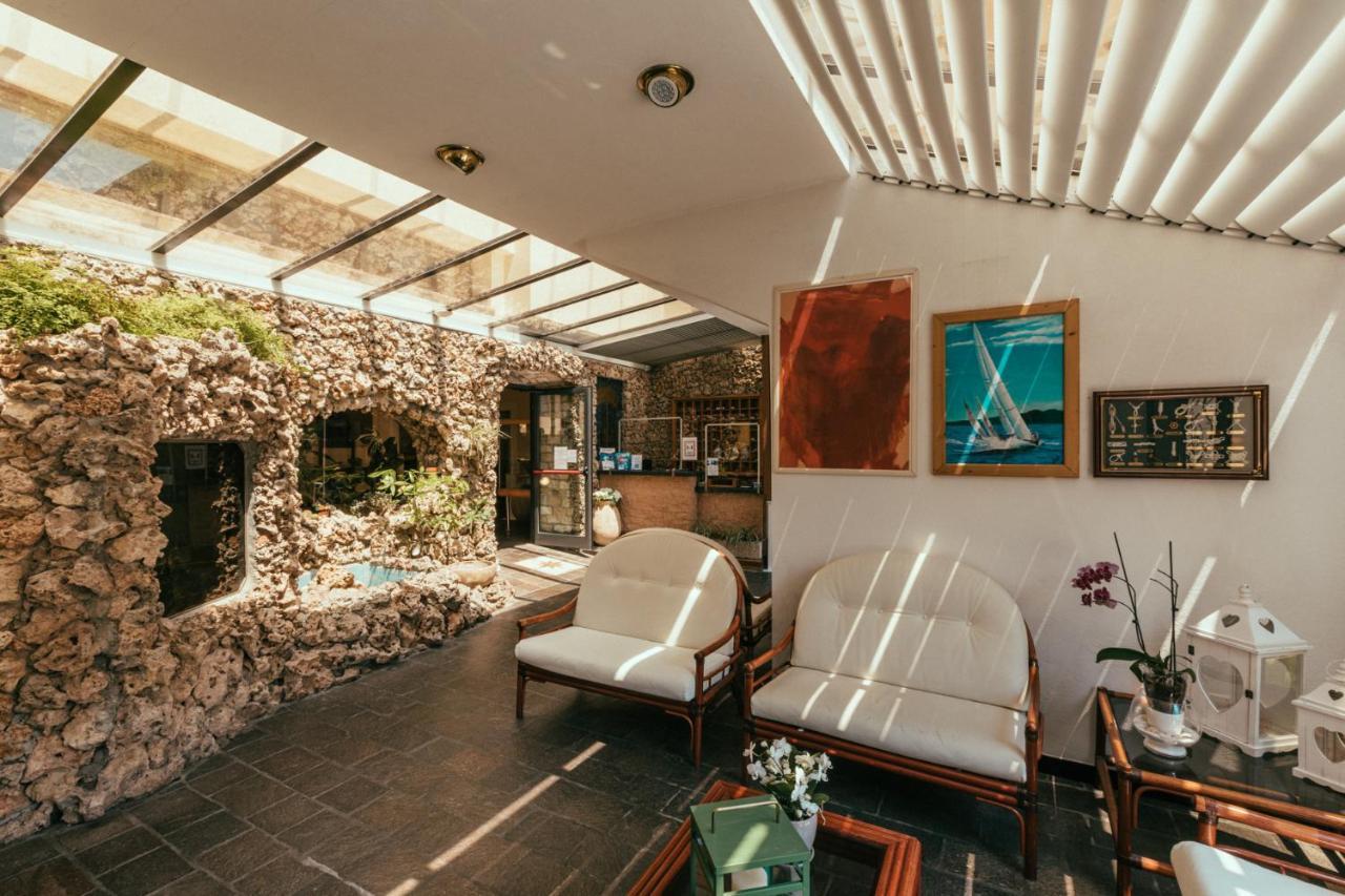 Hotel Residence La Palma Finale Ligure Buitenkant foto