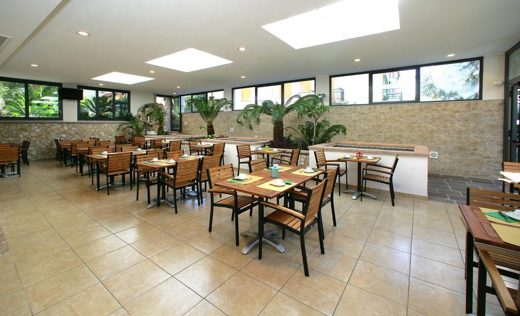 Hotel Residence La Palma Finale Ligure Buitenkant foto