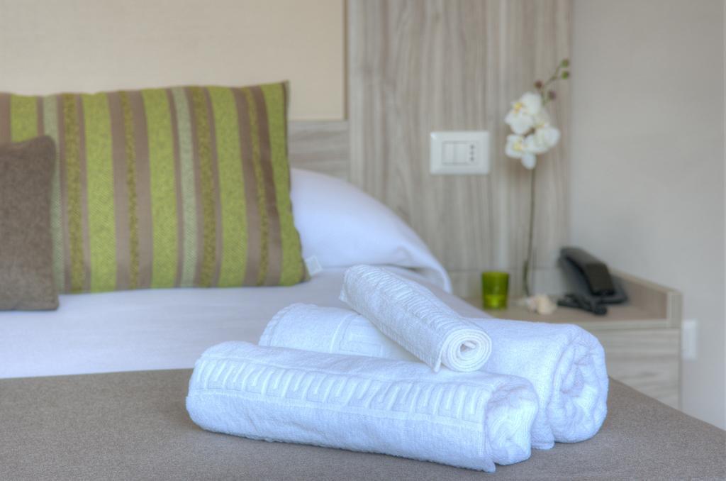 Hotel Residence La Palma Finale Ligure Buitenkant foto