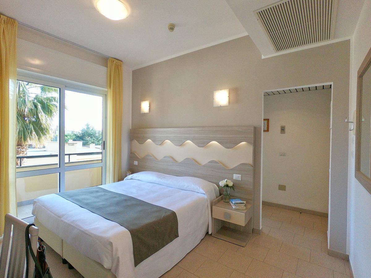 Hotel Residence La Palma Finale Ligure Buitenkant foto