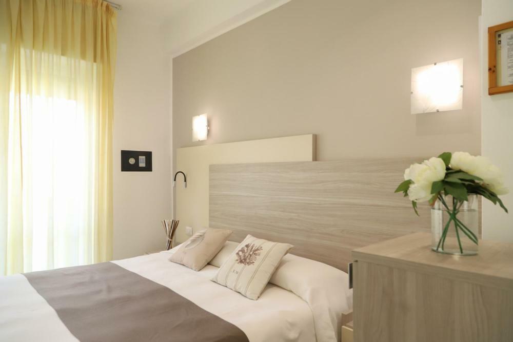 Hotel Residence La Palma Finale Ligure Buitenkant foto