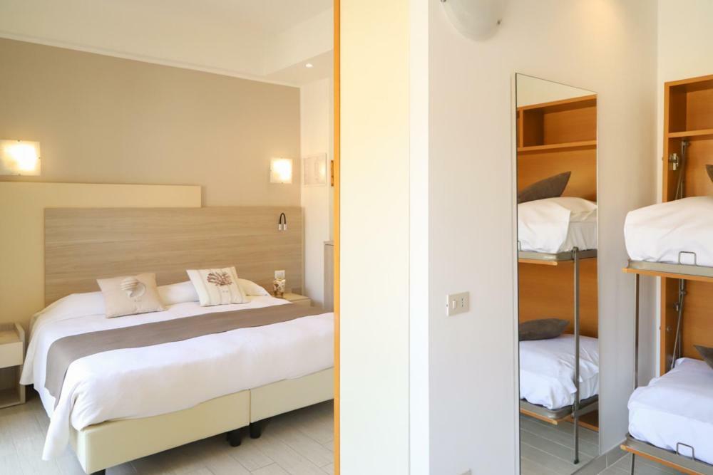 Hotel Residence La Palma Finale Ligure Buitenkant foto